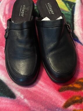 villager Black Leather Slip-On Mule Loafers